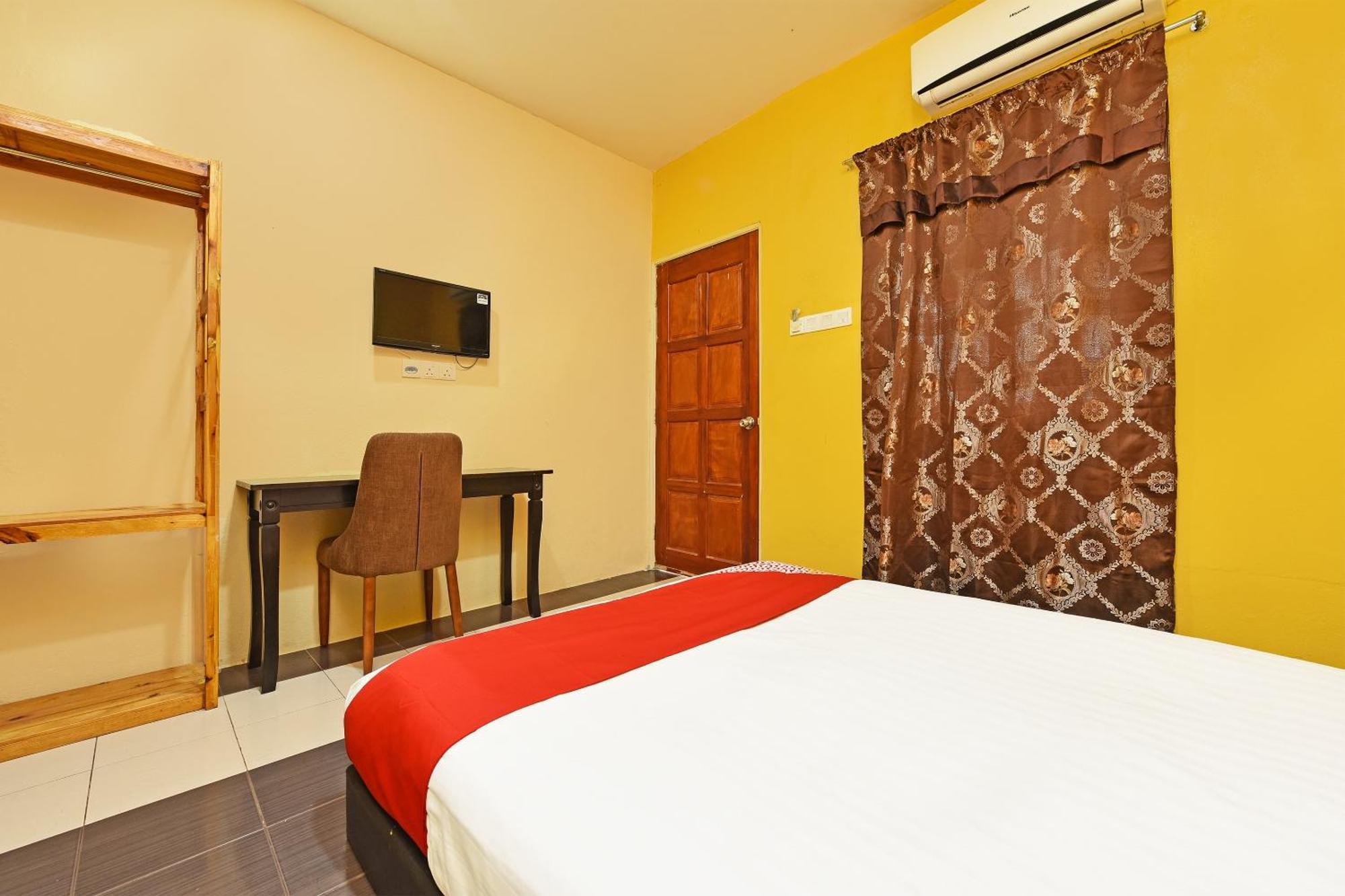 Oyo 90561 Awan Biru Motel Pantai Cenang  Eksteriør bilde