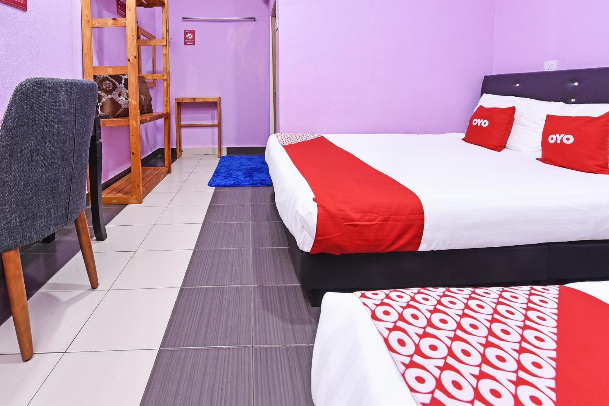 Oyo 90561 Awan Biru Motel Pantai Cenang  Eksteriør bilde