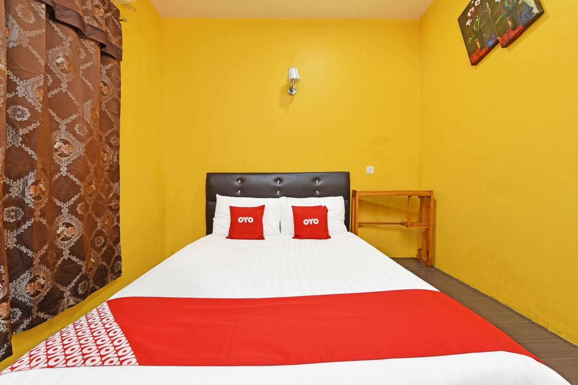 Oyo 90561 Awan Biru Motel Pantai Cenang  Eksteriør bilde